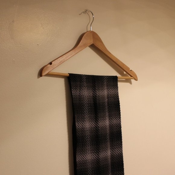 Charcoal Grey  Plaid Vintage Scarf - Picture 5 of 7